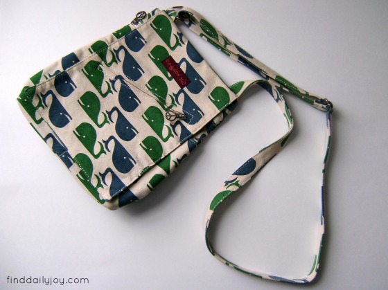 From Purse To Toddler Backpack {Tutorial} - finddailyjoy.com